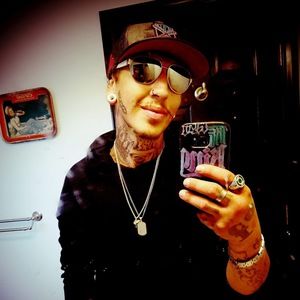 Meet your Posher, Adam